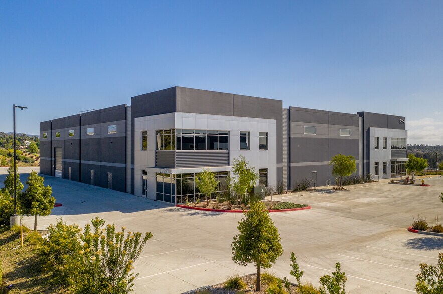 More Photos Of 2954 Norman Strasse Rd, San Marcos Warehouse For Lease