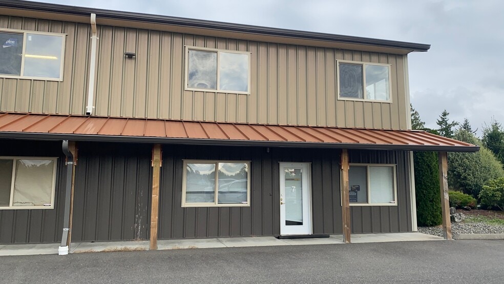 More Photos Of 2693 Delta Ring Rd, Ferndale Warehouse For Lease