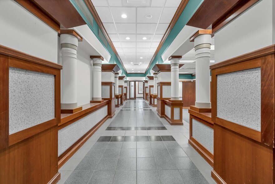 More Photos Of 11 Mile Hill Rd, Newtown Office For Sale