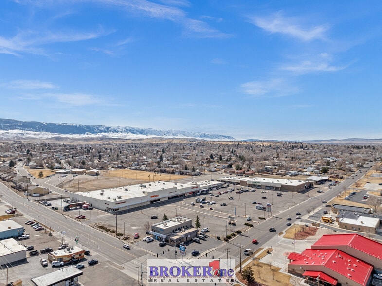 More Photos Of 2135 E 12th St, Casper Unknown For Lease