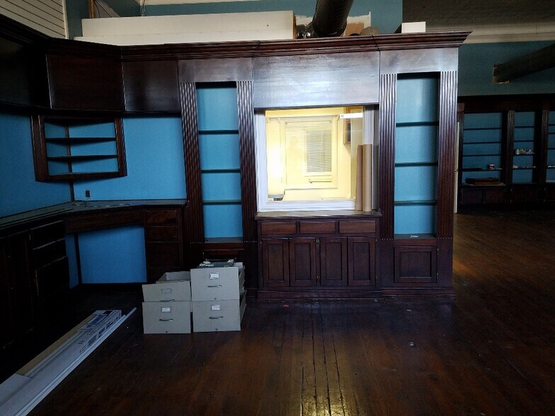 More Photos Of 1212 Broad St, Augusta Storefront Retail Residential For Sale