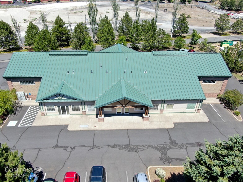 More Photos Of 150 SW Scalehouse Loop, Bend Light Manufacturing For Lease