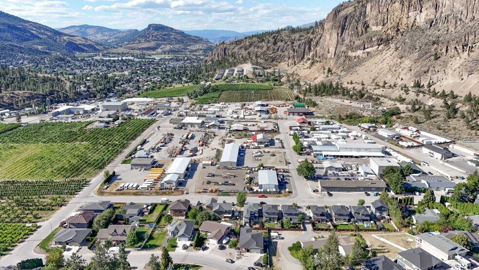 More Photos Of 9207 James Av, Summerland Warehouse For Lease