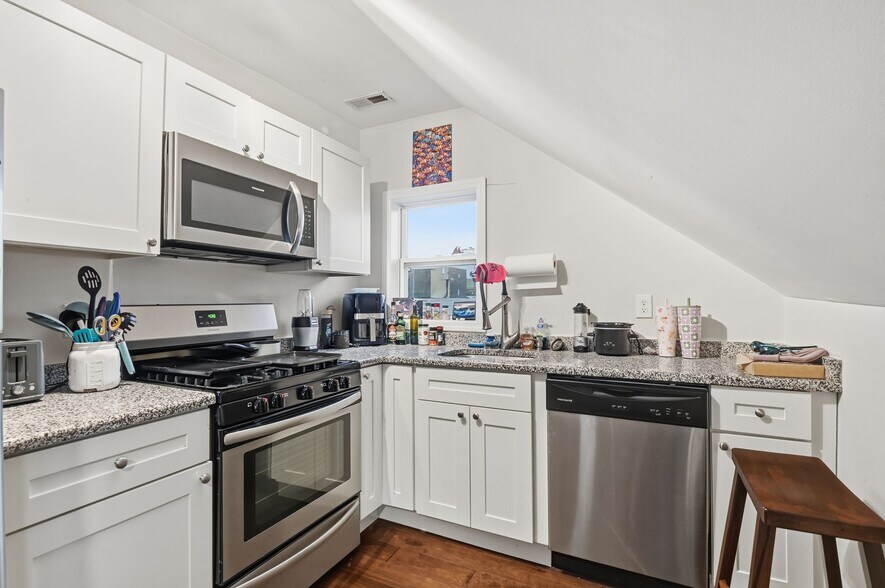 More Photos Of 5 S Main St, Cape May Court House Office Residential For Sale