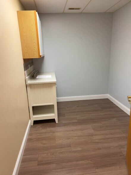 Primary Photo Of 2201 Jackson Blvd, Rapid City Office For Lease