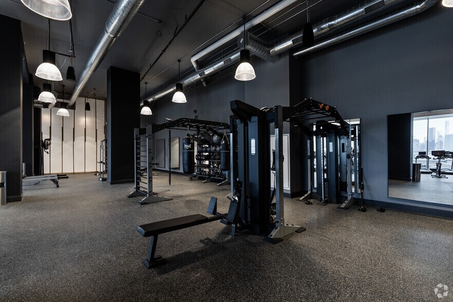 More Photos Of 60 Wharf Dr, Brooklyn Apartments For Lease