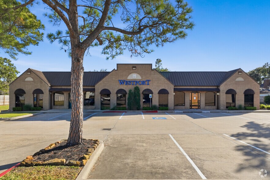 More Photos Of 4779-4781 S Main St, Stafford Office For Lease