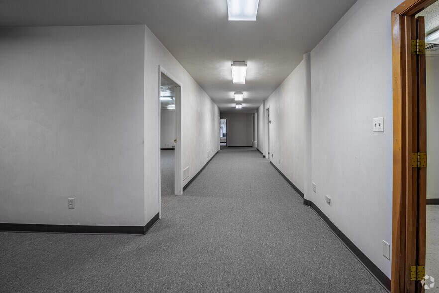 More Photos Of 816 5th Ave, Pittsburgh Office For Lease