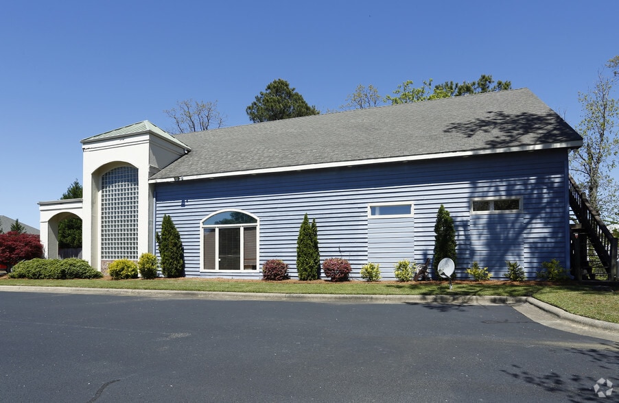 More Photos Of 704 Keystone Ct, Fayetteville Medical For Lease