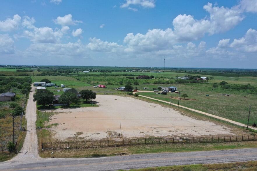 Primary Photo Of 8273 W Interstate 10, Seguin Land For Lease