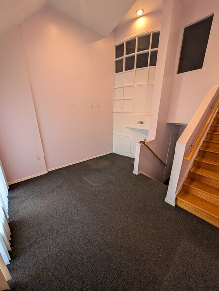 More Photos Of 7270-7278 Cradlerock Way, Columbia Medical For Sale