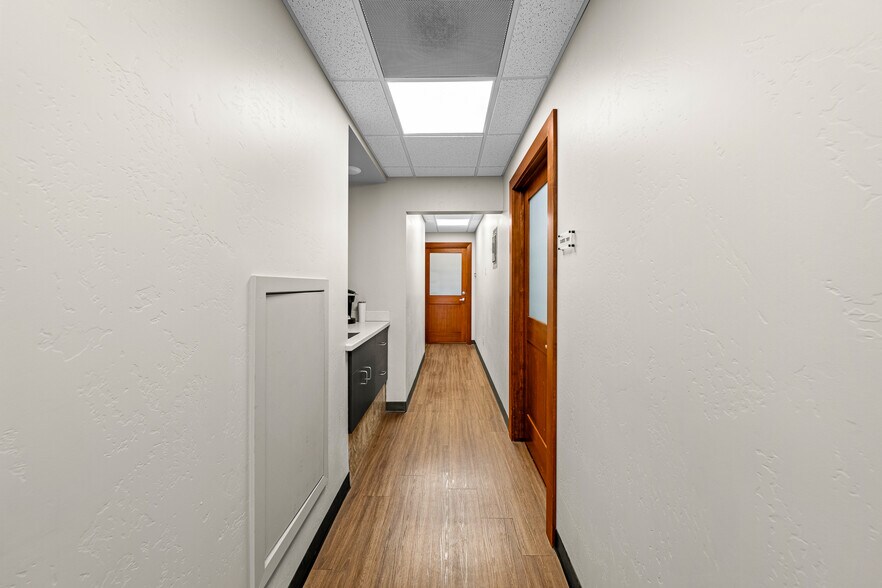 More Photos Of 960 E 2nd Ave, Durango Office For Sale