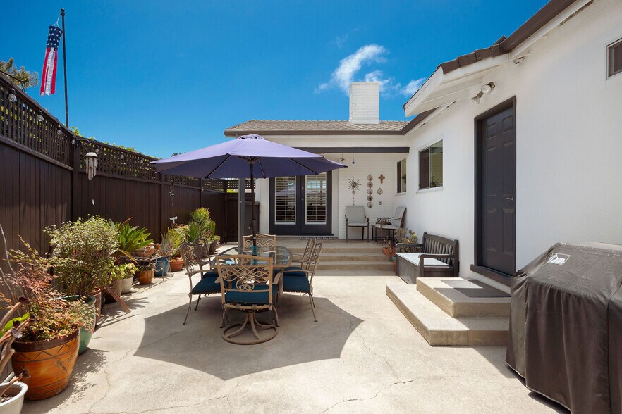 More Photos Of 1817 Euclid St, Santa Monica Apartments For Sale