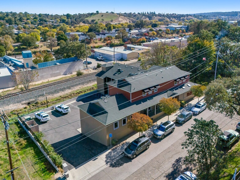 More Photos Of 1400 Railroad St, Paso Robles Office For Lease