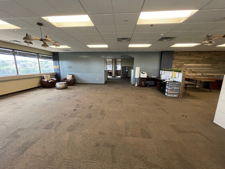 More Photos Of 5550 Tech Center Dr, Colorado Springs Office For Lease