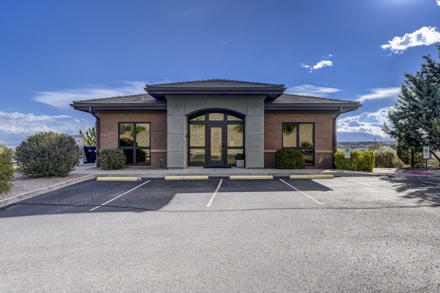 More Photos Of 2001 Excellence Way, Prescott Medical For Sale