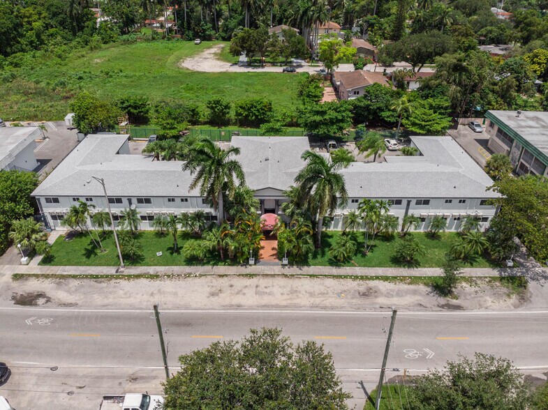 More Photos Of 13201 Memorial Hwy, North Miami Apartments For Sale