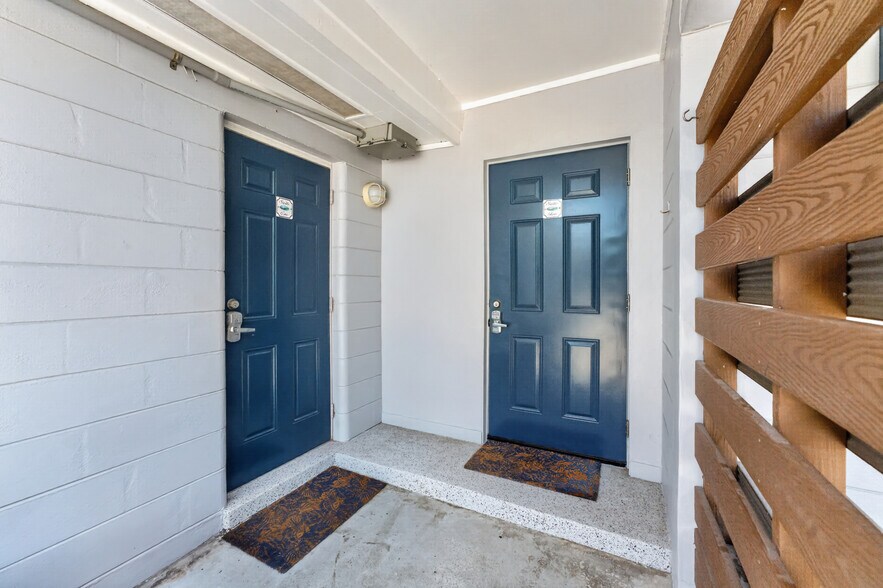 More Photos Of 1130 Gulf Blvd, Englewood Apartments For Sale