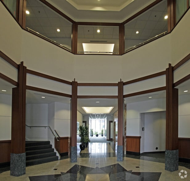 More Photos Of 272 Bendix Rd, Virginia Beach Unknown For Lease