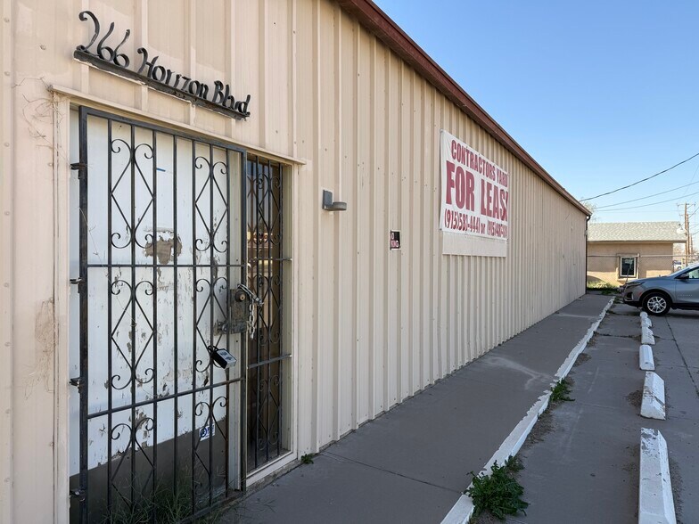 More Photos Of 266 Horizon Blvd, Socorro Warehouse For Sale