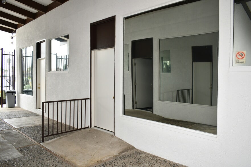 More Photos Of 180 W Willow St, Pomona Medical For Lease