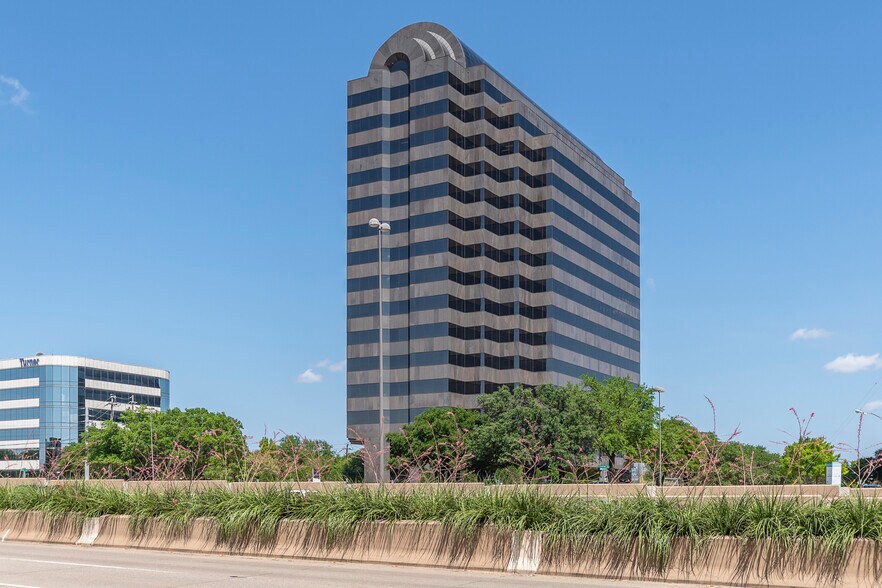 More Photos Of 10000 N Central Expy, Dallas Office Residential For Lease