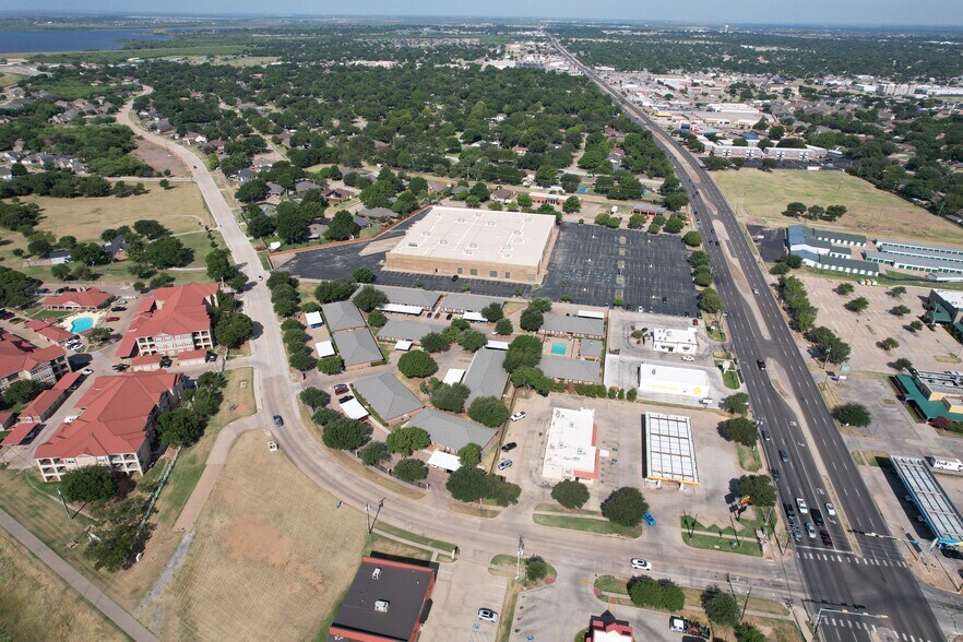 More Photos Of 2215 Southwest Pky, Wichita Falls Office For Lease