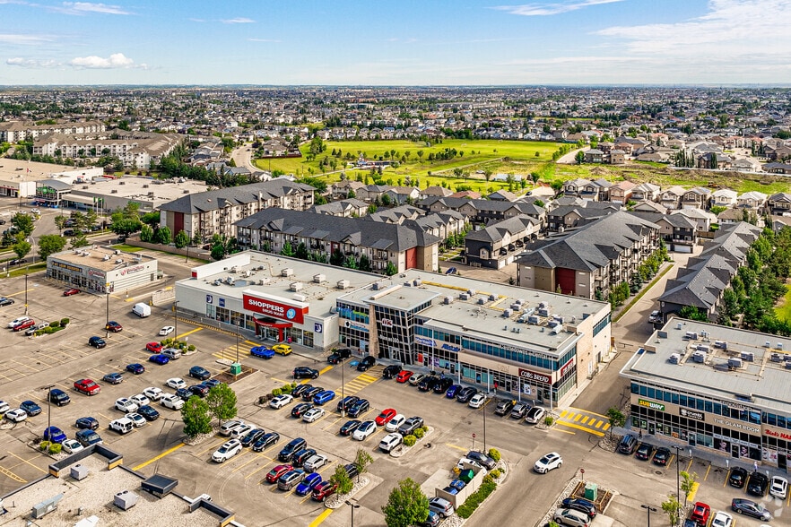 More Photos Of 15945-15996 97th St NW, Edmonton Unknown For Lease