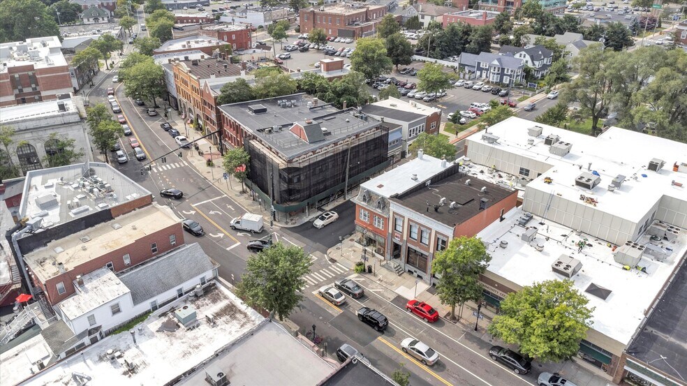 More Photos Of 4 E Main St, Riverhead Storefront Retail Office For Sale