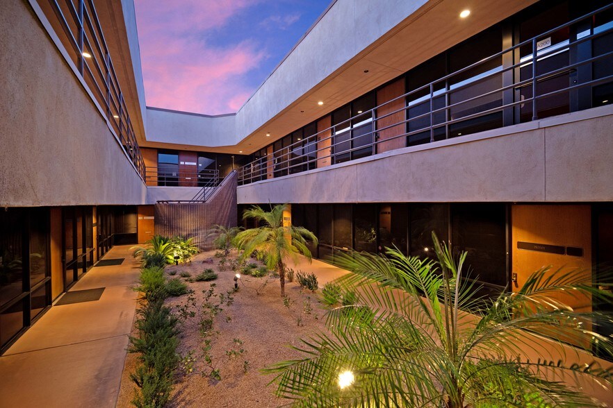 More Photos Of 340 S Farrell Dr, Palm Springs Unknown For Lease