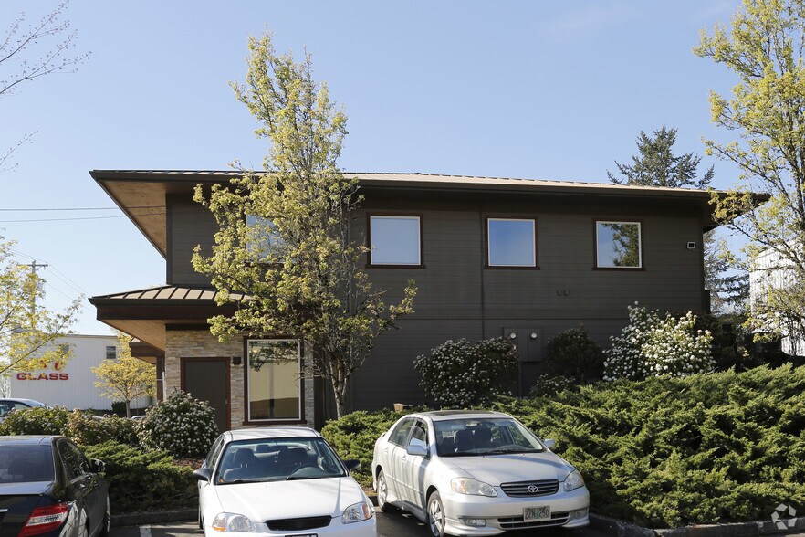 More Photos Of 1607 Beavercreek Rd, Oregon City Office For Sale