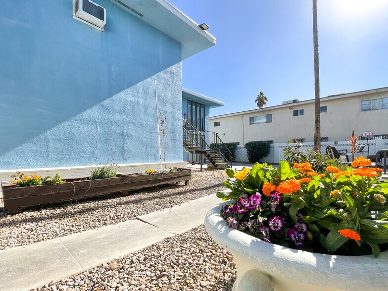 More Photos Of 2635-2655 Sherwood St, Las Vegas Apartments For Sale