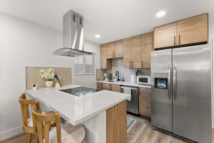 More Photos Of 4921 Gary St, San Diego Multifamily For Sale