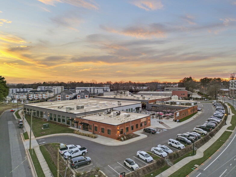 Primary Photo Of 2001 W Morehead St, Charlotte Loft Creative Space For Lease