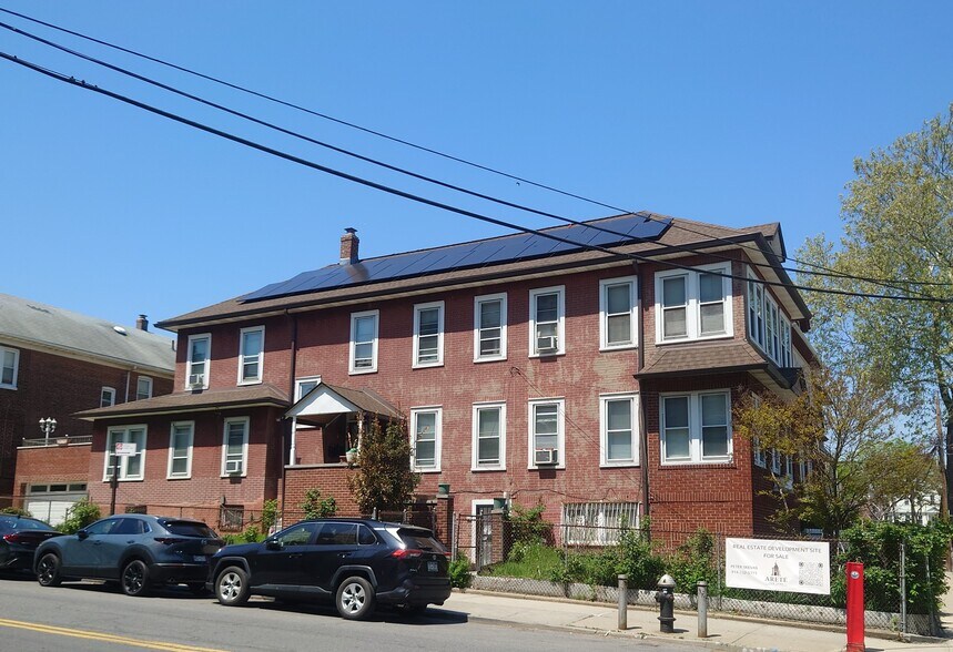 More Photos Of 3149 Buhre Ave, Bronx Land For Sale