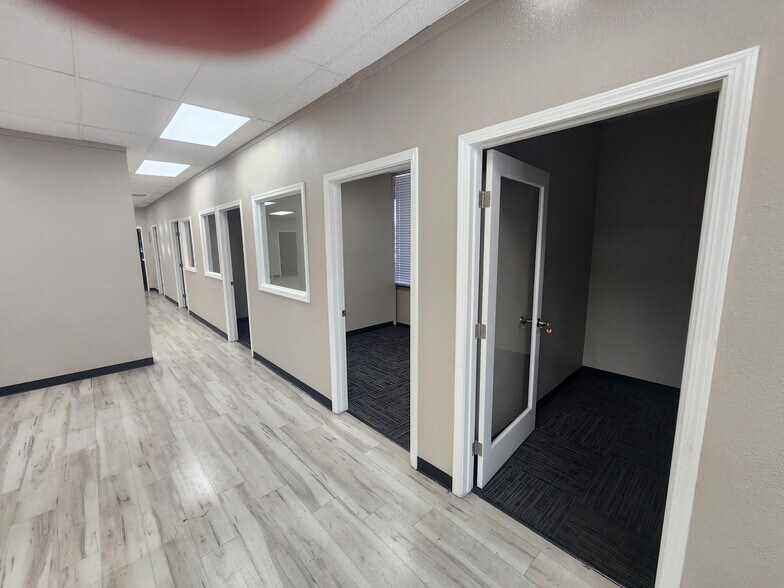 More Photos Of 5200-5252 Sunrise Blvd, Fair Oaks Unknown For Lease