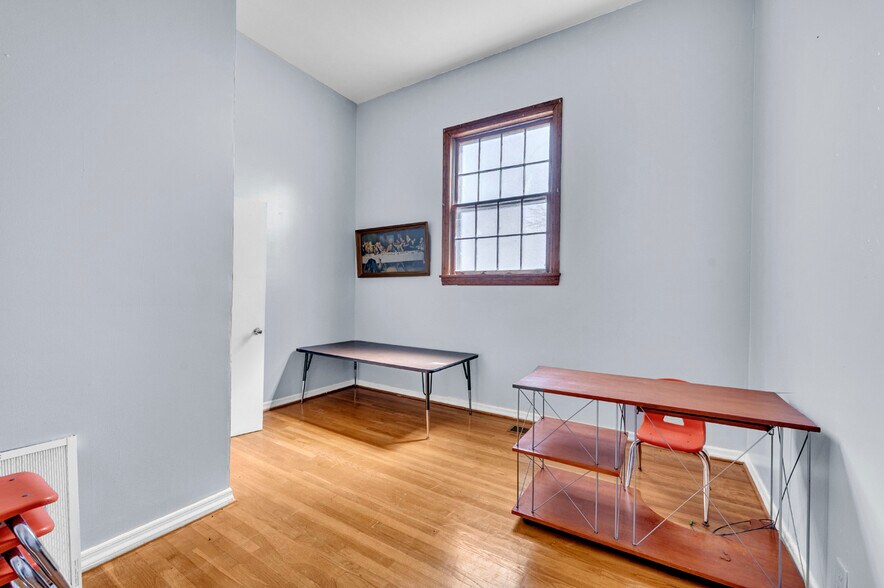 More Photos Of 4826 Co 217 rd, Hillsboro Specialty For Sale