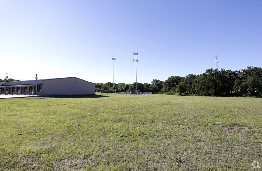 More Photos Of 5150 E FM 1187, Burleson Land For Lease