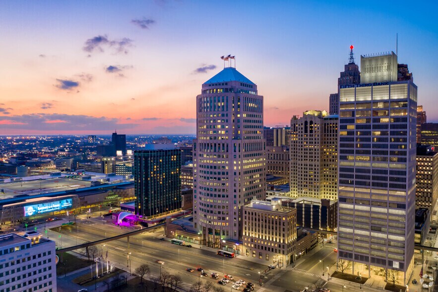 More Photos Of 150 W Jefferson Ave, Detroit Office For Lease