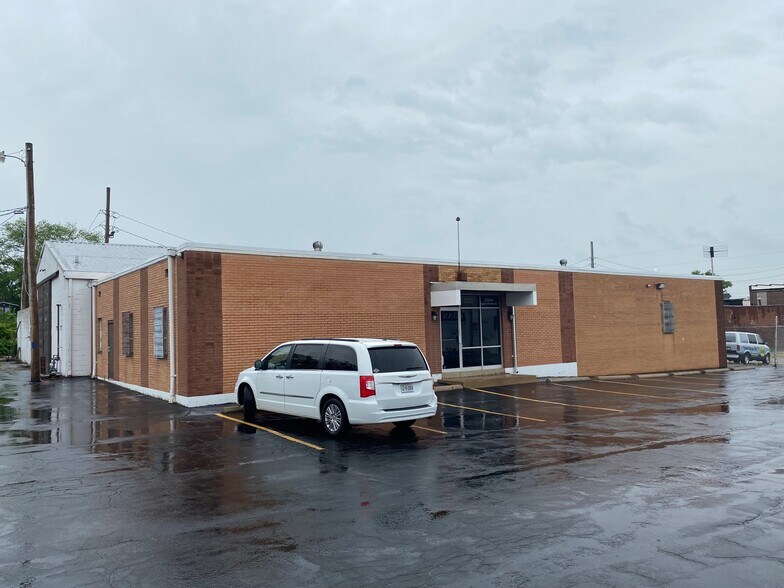 More Photos Of 5725 Manchester Ave, Saint Louis Warehouse For Sale