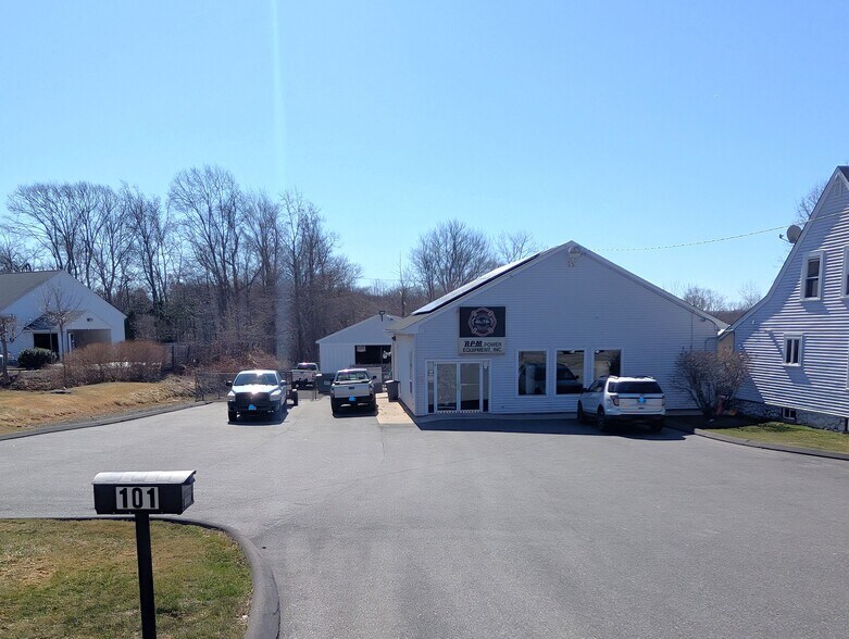 More Photos Of 101 Waterbury Rd, Prospect Storefront Retail Residential For Lease