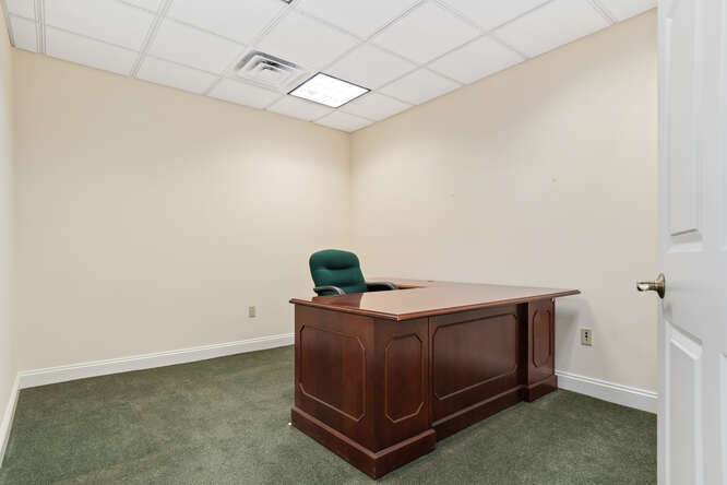 More Photos Of 1103 S Talbot St, Saint Michaels Loft Creative Space For Sale