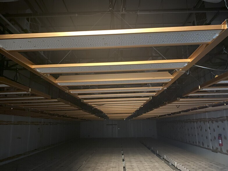 More Photos Of 4200 28th Ave, Norman Warehouse For Sale