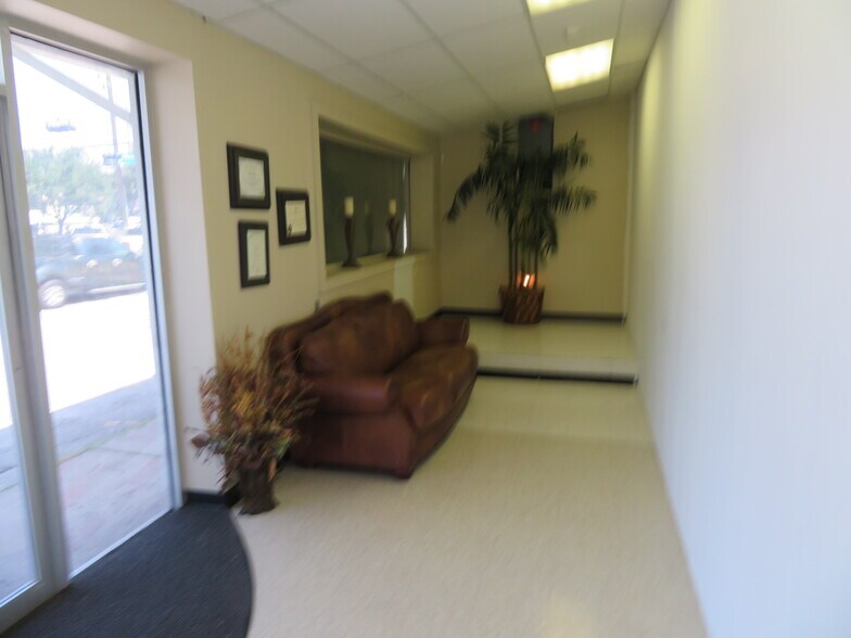 More Photos Of 602 Ssgt Macario Garcia Dr, Houston Storefront Retail Office For Sale