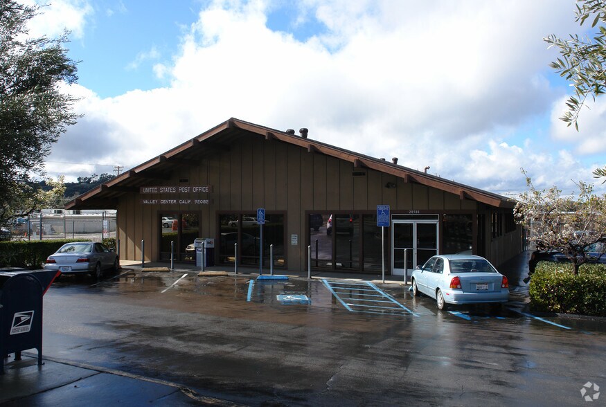 Primary Photo Of 28588 Cole Grade Rd, Valley Center Post Office For Sale