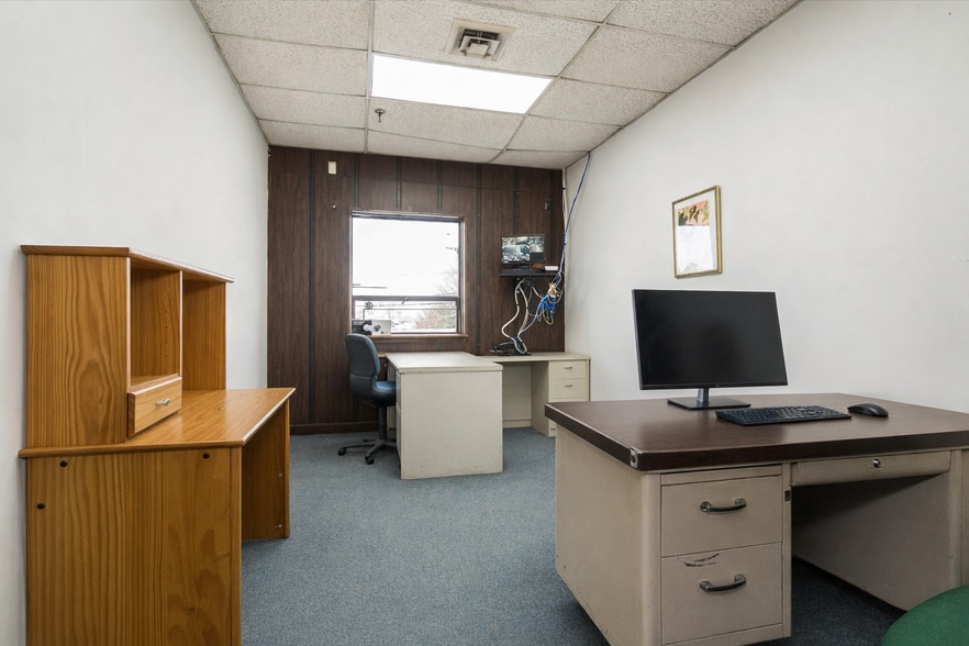 More Photos Of 29 Grove St, South Hackensack Warehouse For Sale