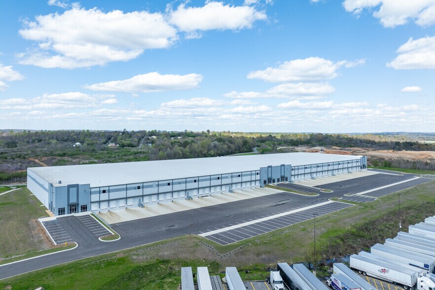 More Photos Of 225 Daniel Payne Dr, Birmingham Unknown For Lease