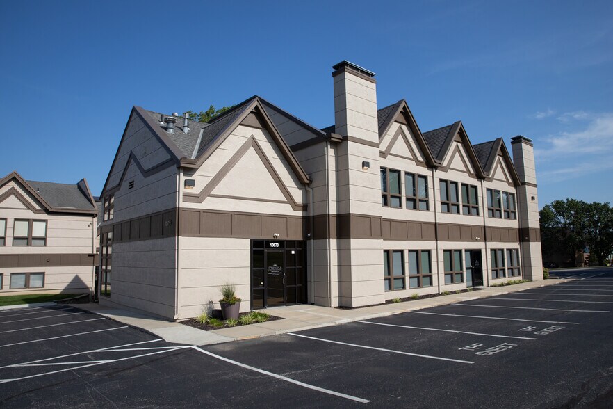Primary Photo Of 10670 Barkley St, Overland Park Office For Sale