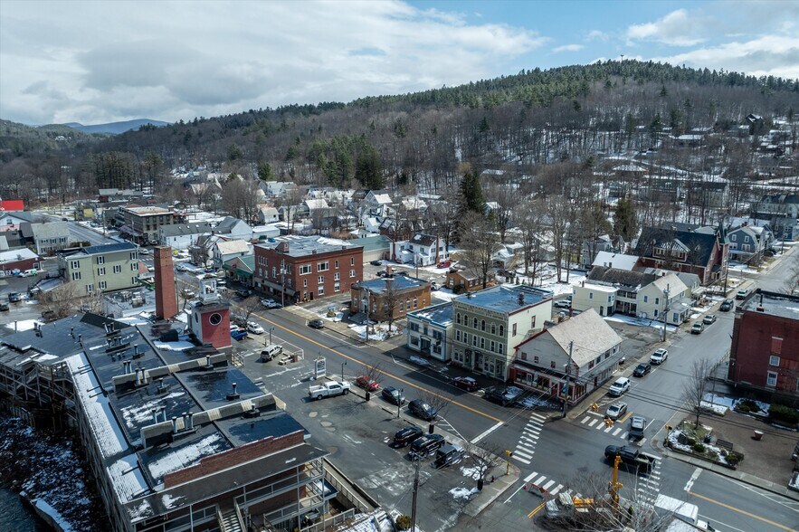 More Photos Of 156 Main St, Ludlow Office For Sale