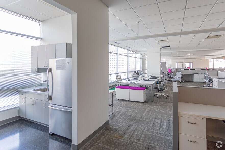 More Photos Of 655 Plum St, Cincinnati Office For Sale
